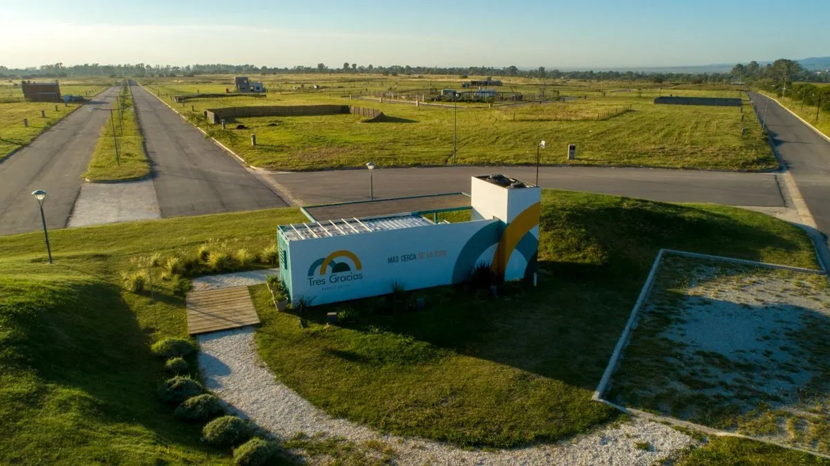 Lote en Bv. Raúl Alfonsín S/N