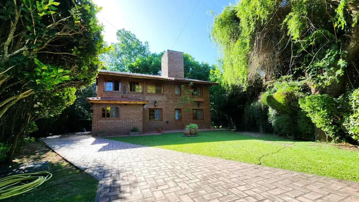 Casa en Libertad 1300