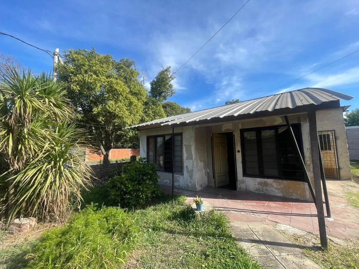 Casa en Gobernador Guillermo Udaondo 1400