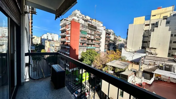 Departamento en Valentín Gómez 2900