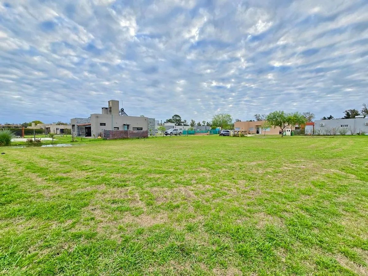 Lote en El Ensueño, la Pista 1200