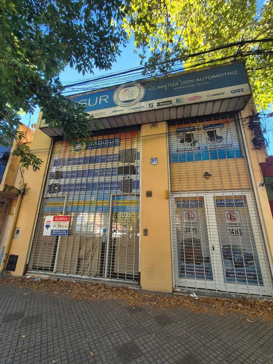 Local Comercial en Boulevard Avellaneda 1000