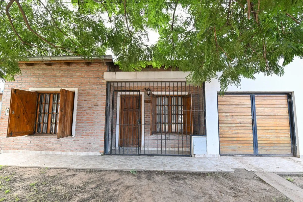Casa en Junín 2500