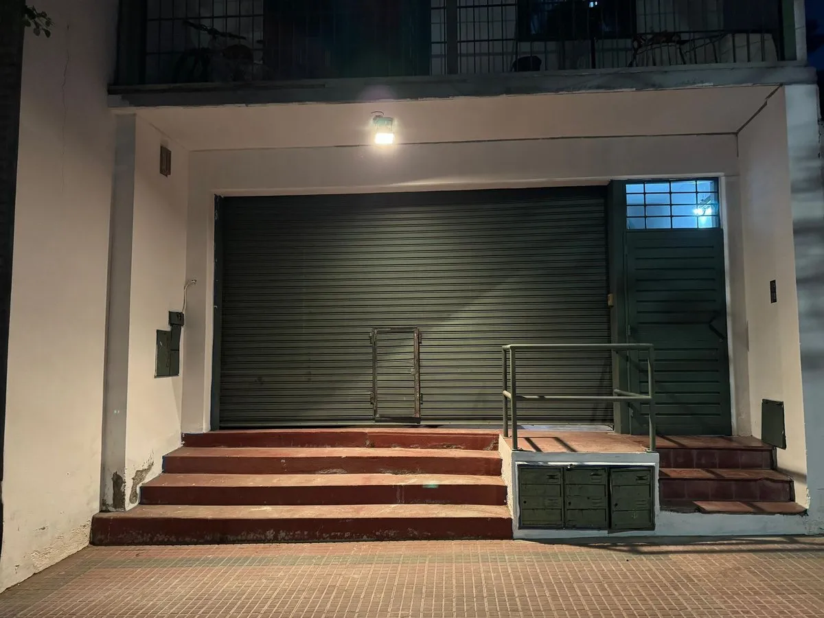 Local Comercial en Avenida Pedro Molina 1100
