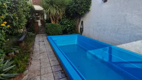Casa en Carlos Calvo 2100