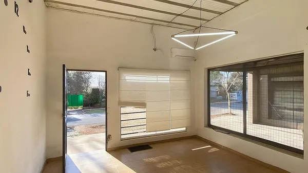 Local Comercial en 414 Bis Esq. 149 0