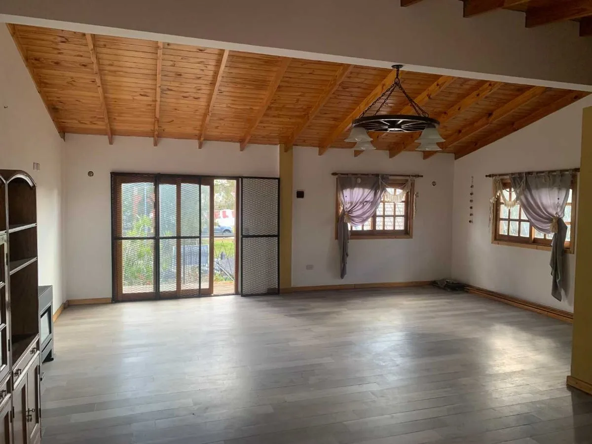 Casa en Avenida Teniente General Luis Dellepiane 3800