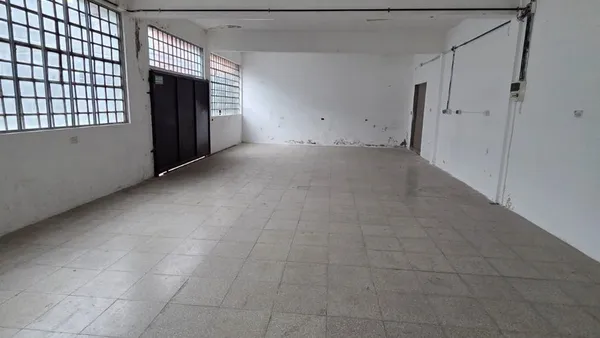 Industria en Francisco Beiró 3600