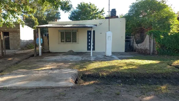 Casa en Lopez y Planes 3500