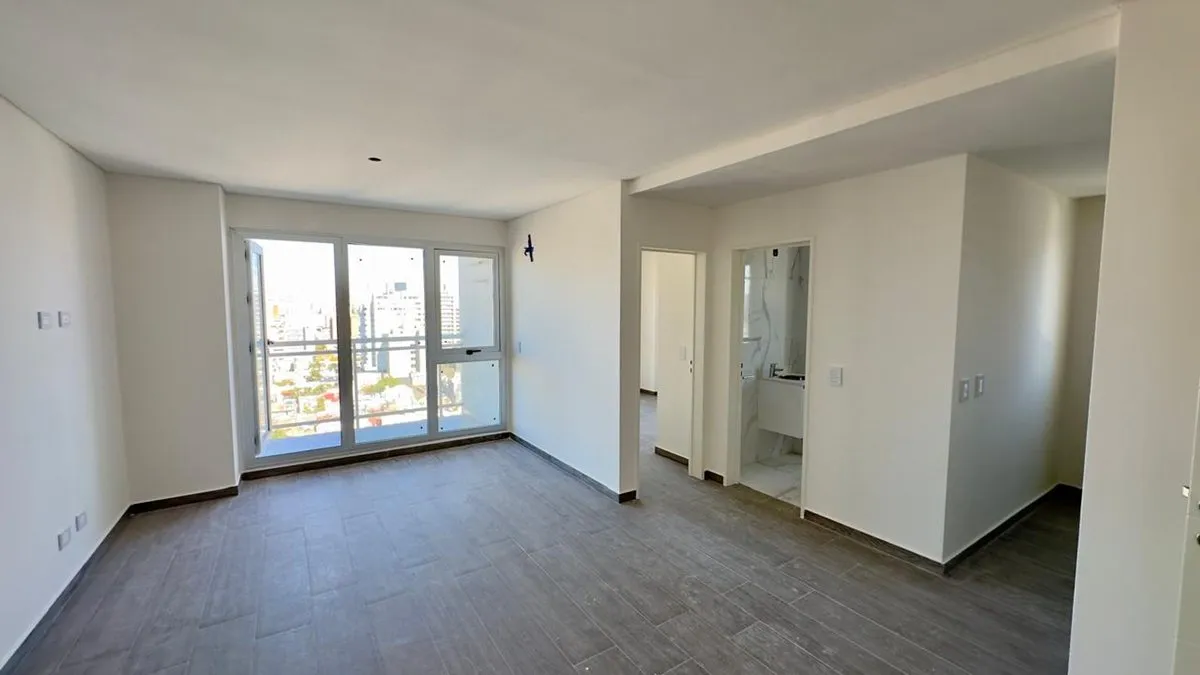Departamento en Boulevard Pellegrini 2900