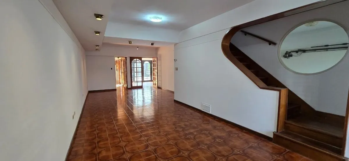 Casa en Juan Manuel de Rosas 3400