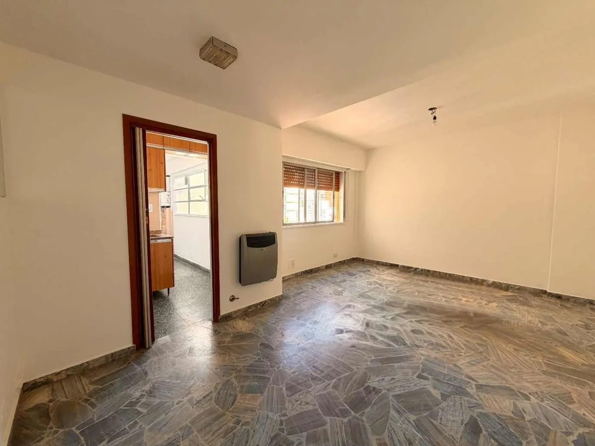 Departamento en Bauness 2500