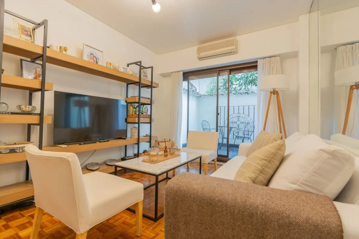 Departamento en Juncal 2000