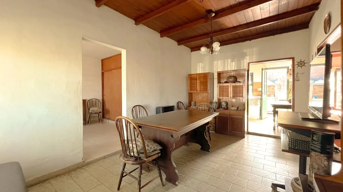 Casa en Leguizamón Onésimo 100