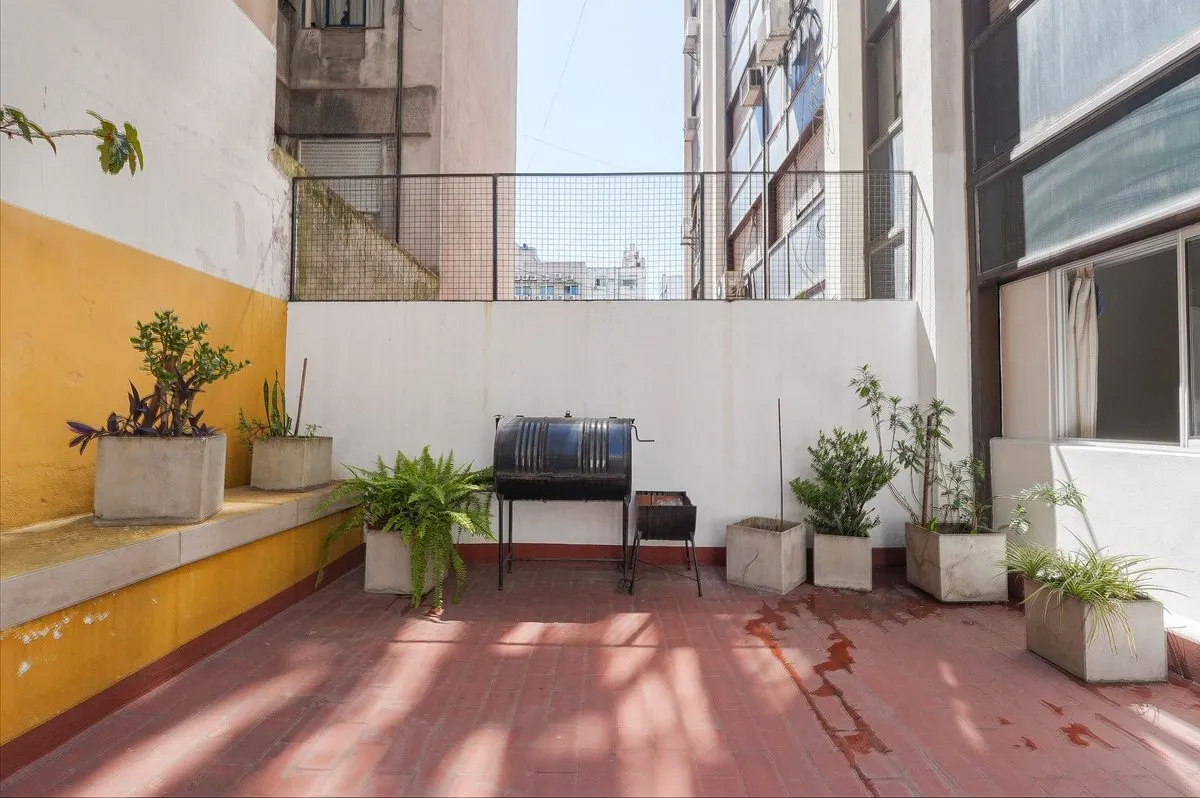 Departamento en Esmeralda 800