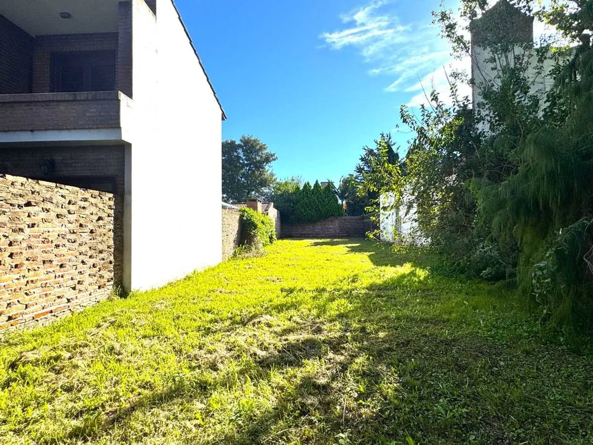 Lote en Falucho 2700