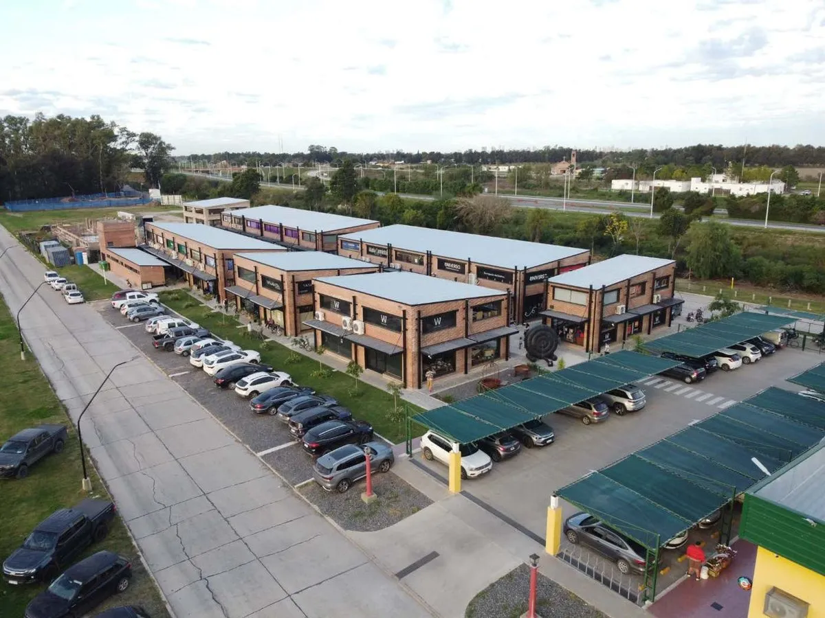 Local Comercial en Zona de Barrios Privados 3000
