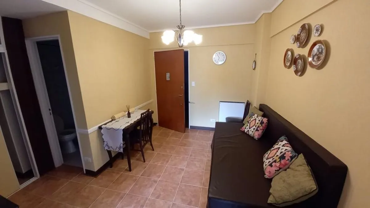 Departamento en Alsina 2400