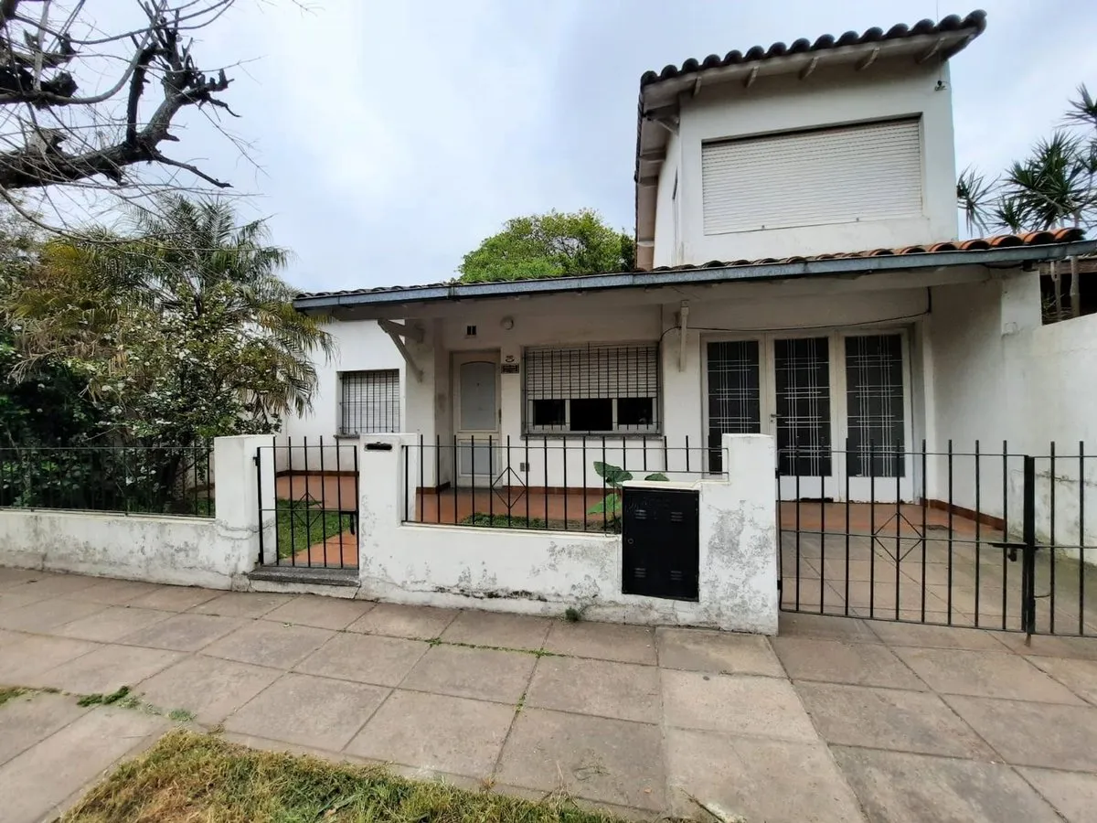 Casa en Mascagni 2400