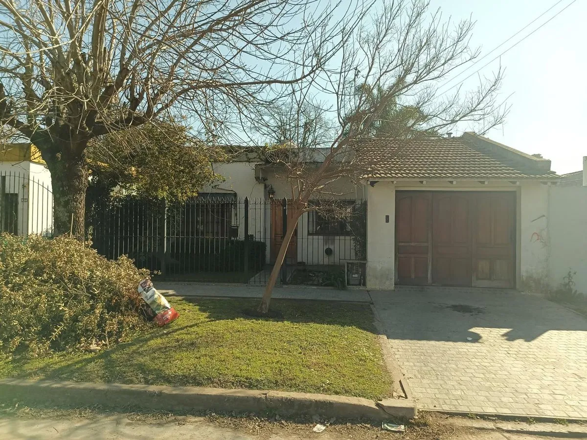 Casa en Lorenzini 1600