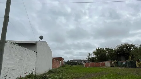 Lote en Pedro Lista 2400