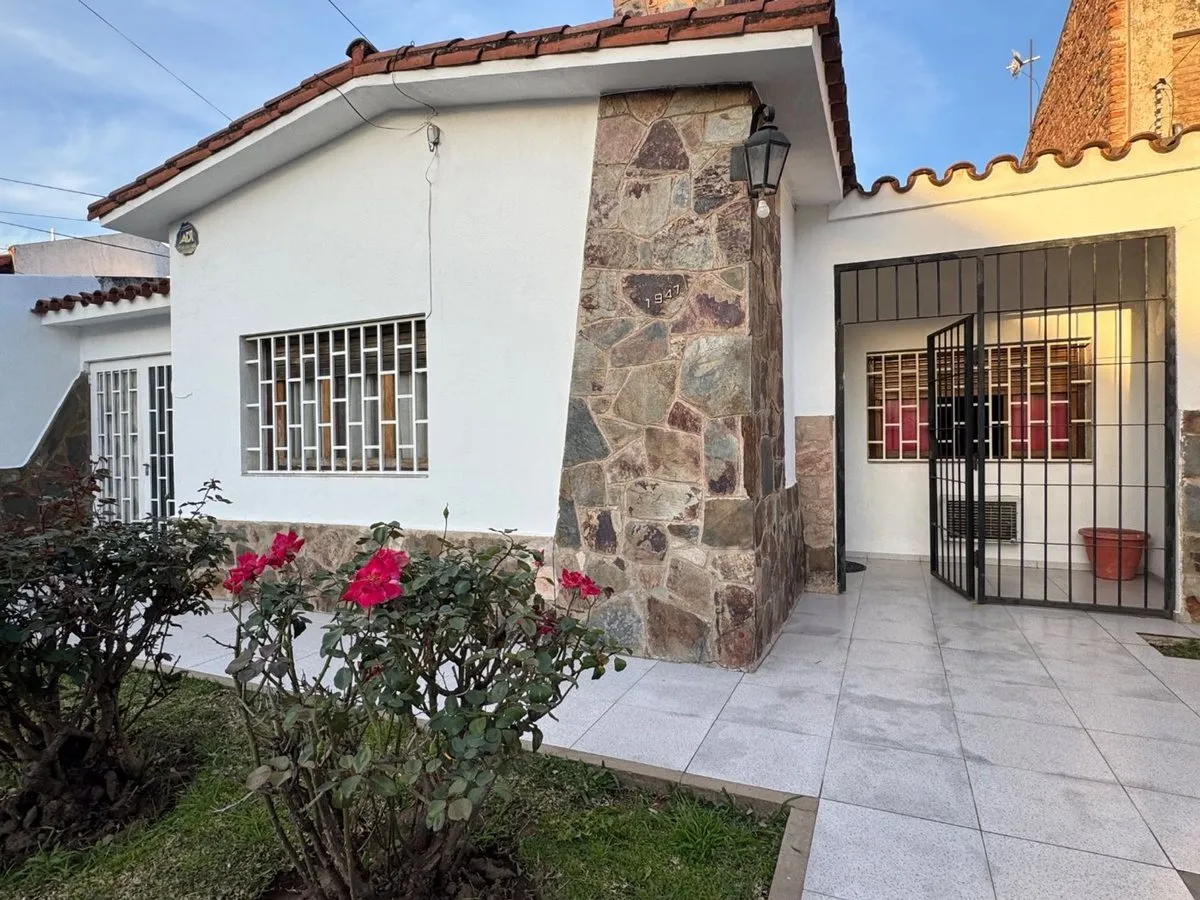 Casa en Ricardo Blamey Lafore 1900