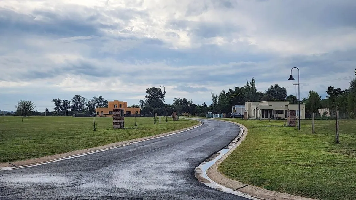 Lote en Avenida Carlos Pellegrini 4500