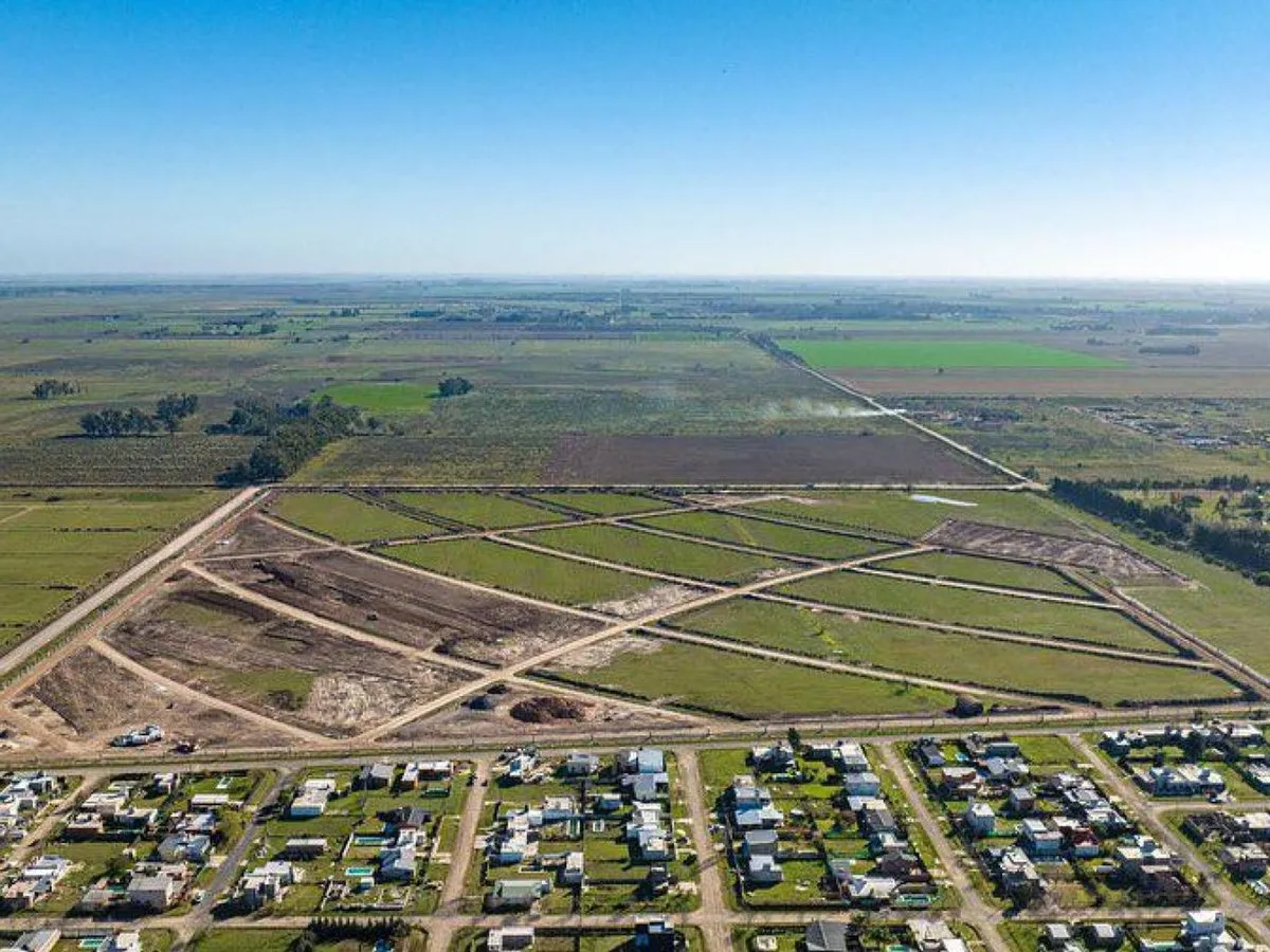 Lote en Mitre y Colonos de Funes S/N