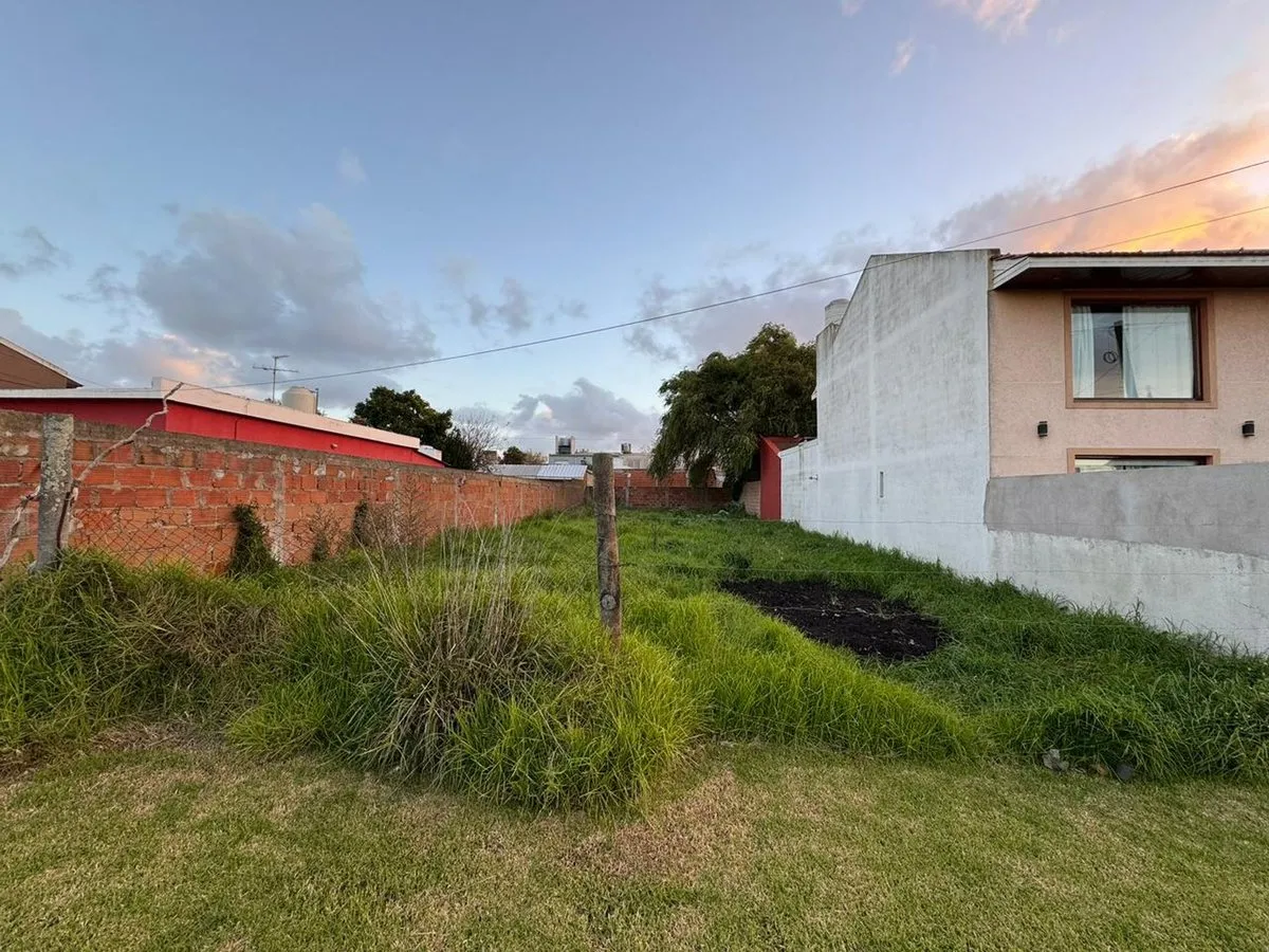 Lote en Calabria 2500
