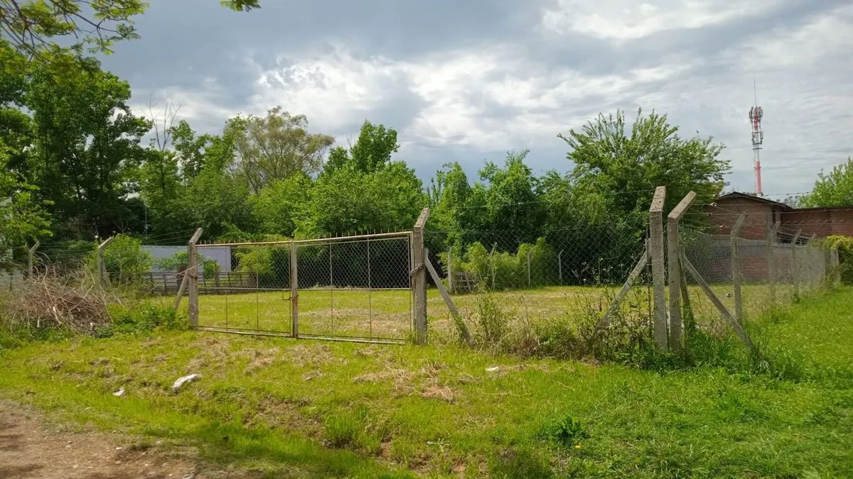 Lote en A. Carrique 3000