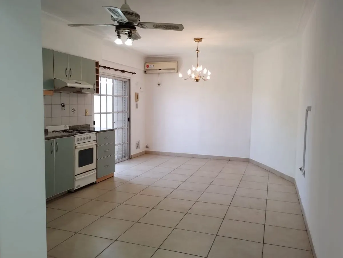 Departamento en Av. Juan Bautista Alberdi 4900