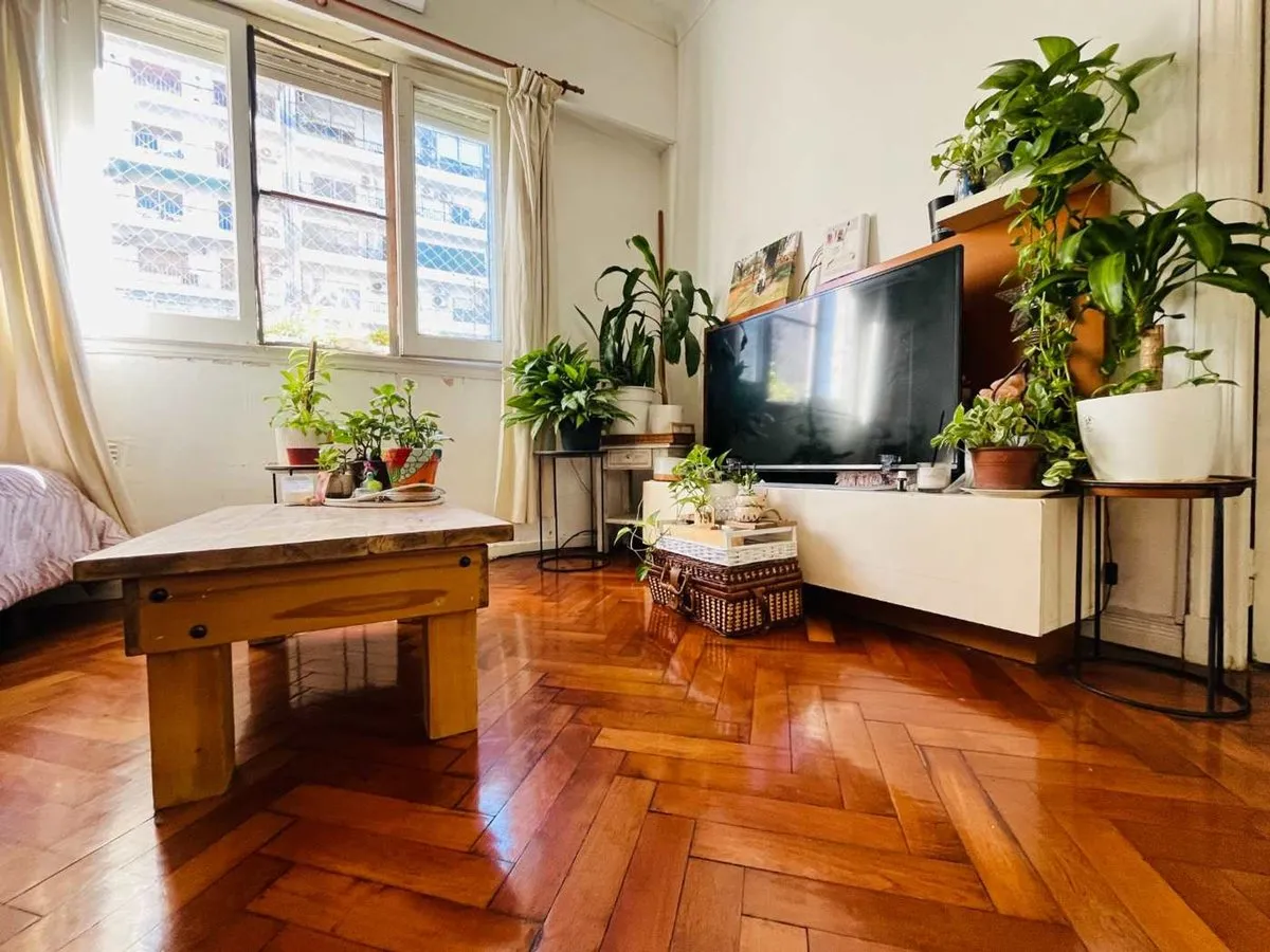 Departamento en Avenida Carabobo 400