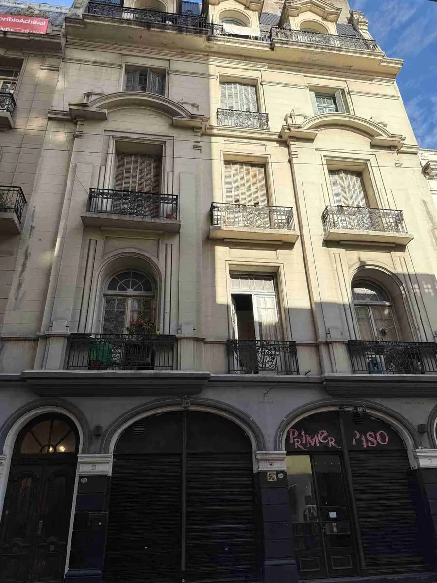 Departamento en Avenida Rivadavia 1300