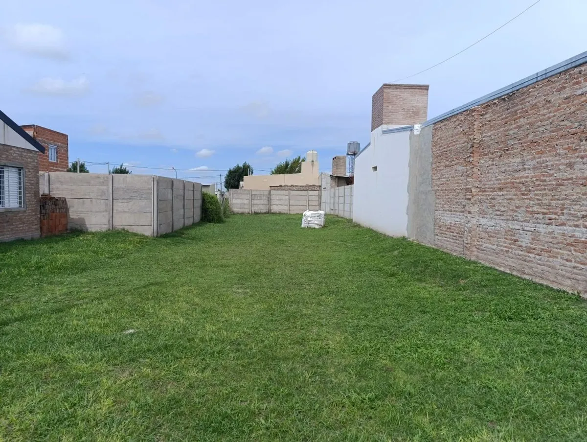 Lote en Presbitero A. Zurbriggen 300