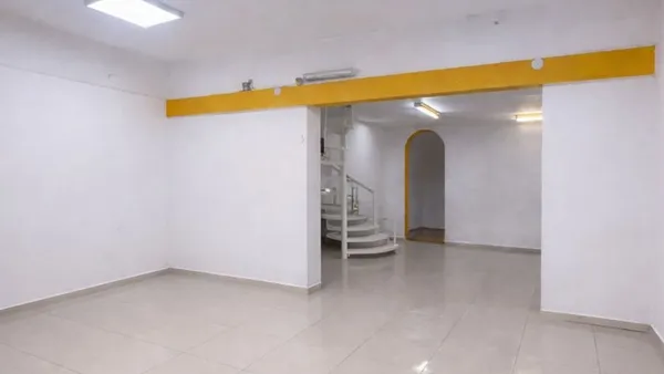 Local Comercial en Emilio Mitre 600