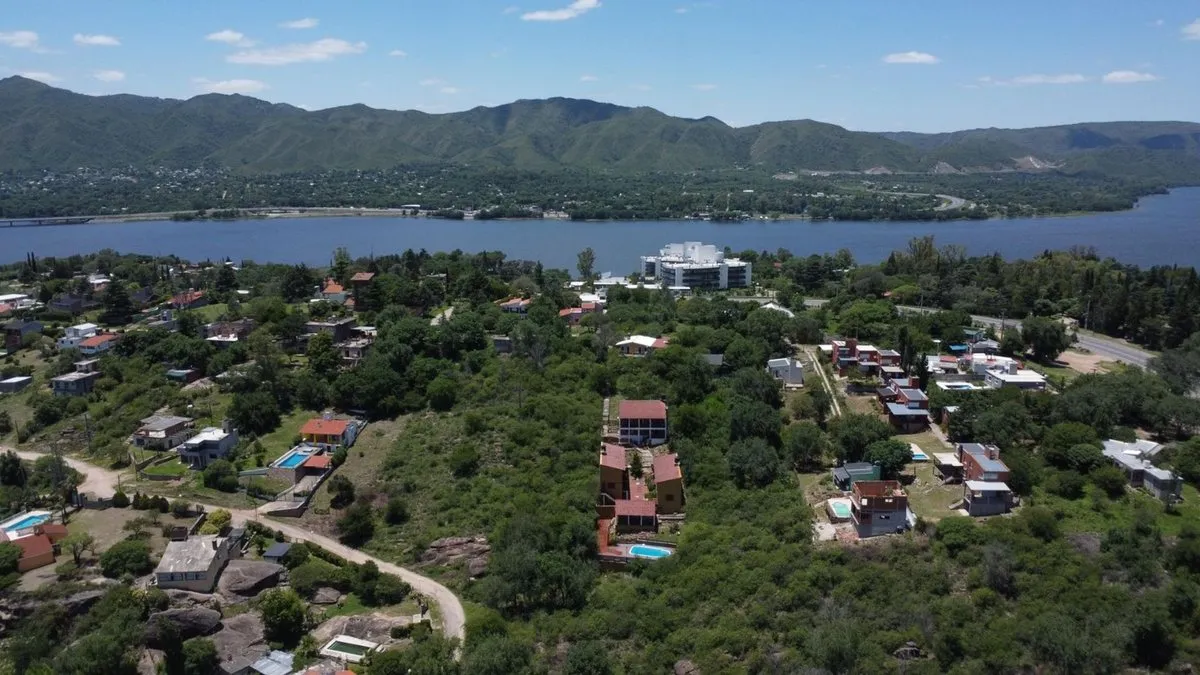 Casa en Los Dos Mundo 300