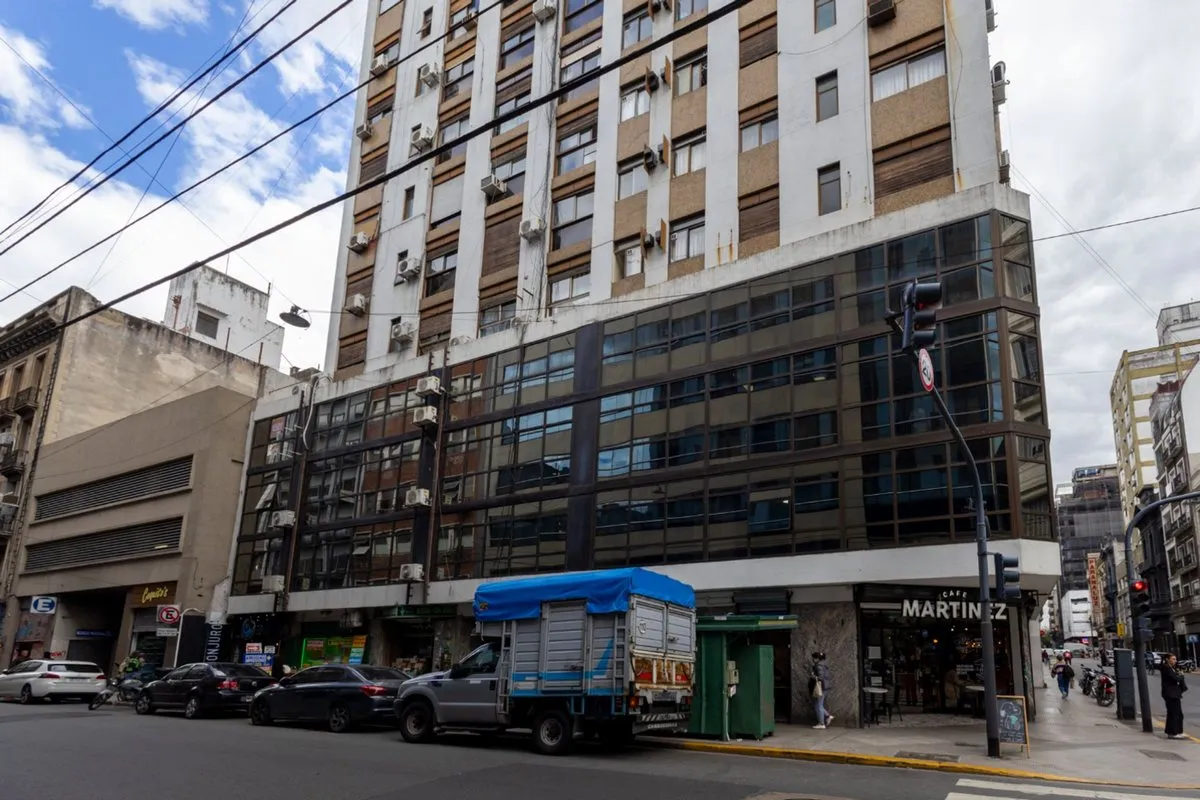Oficina en Uruguay 200