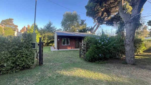 Casa en Calle 38 4500