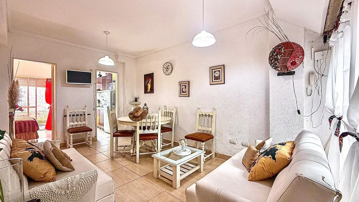 Departamento en Avenida Mario Bravo 1200