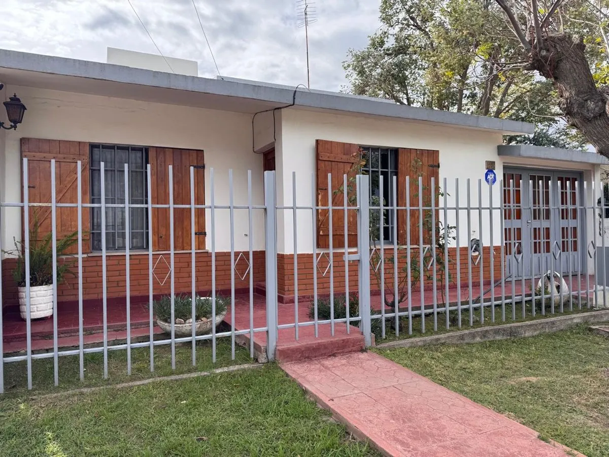 Casa en Fray Mamerto Esquiú 1500