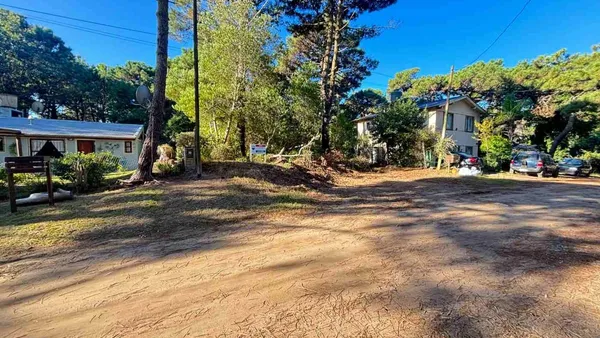 Lote en Betbeder E/ Urquiza y Esparza 1400