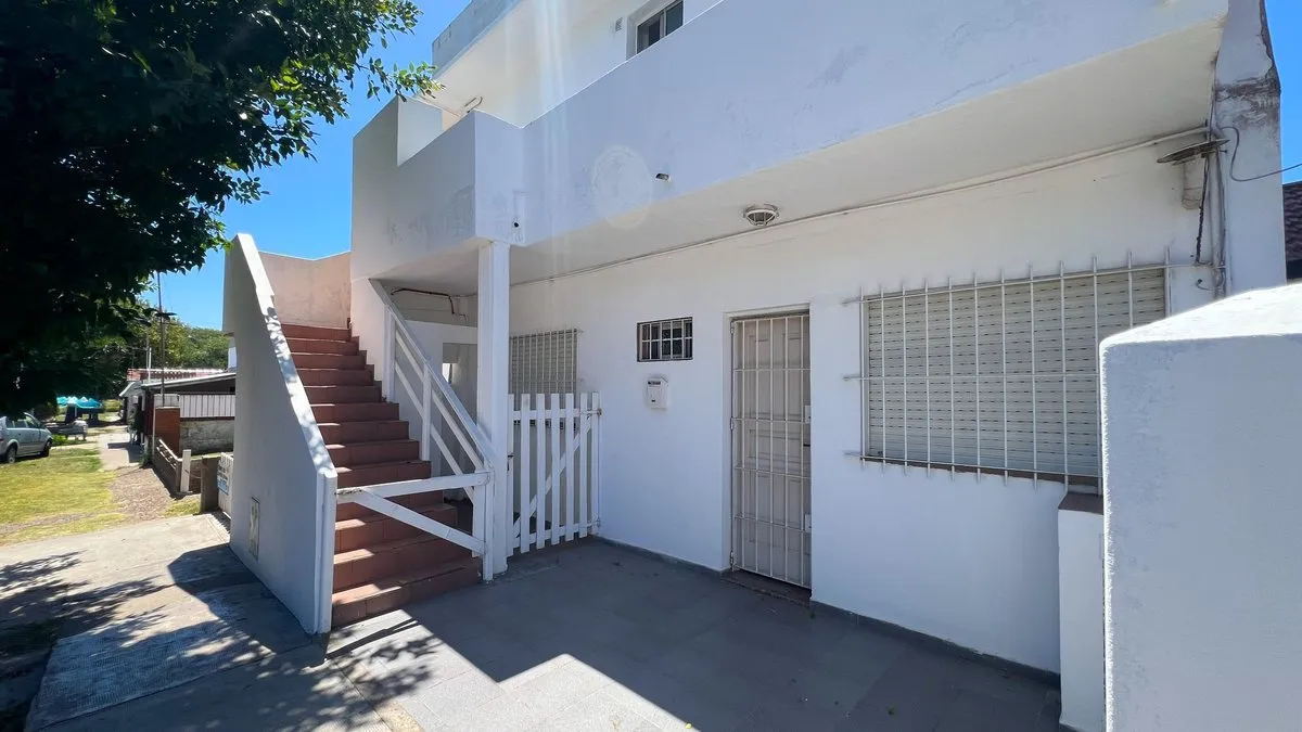 Edificio en Calle 445 200