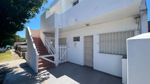 Edificio en Calle 445 200