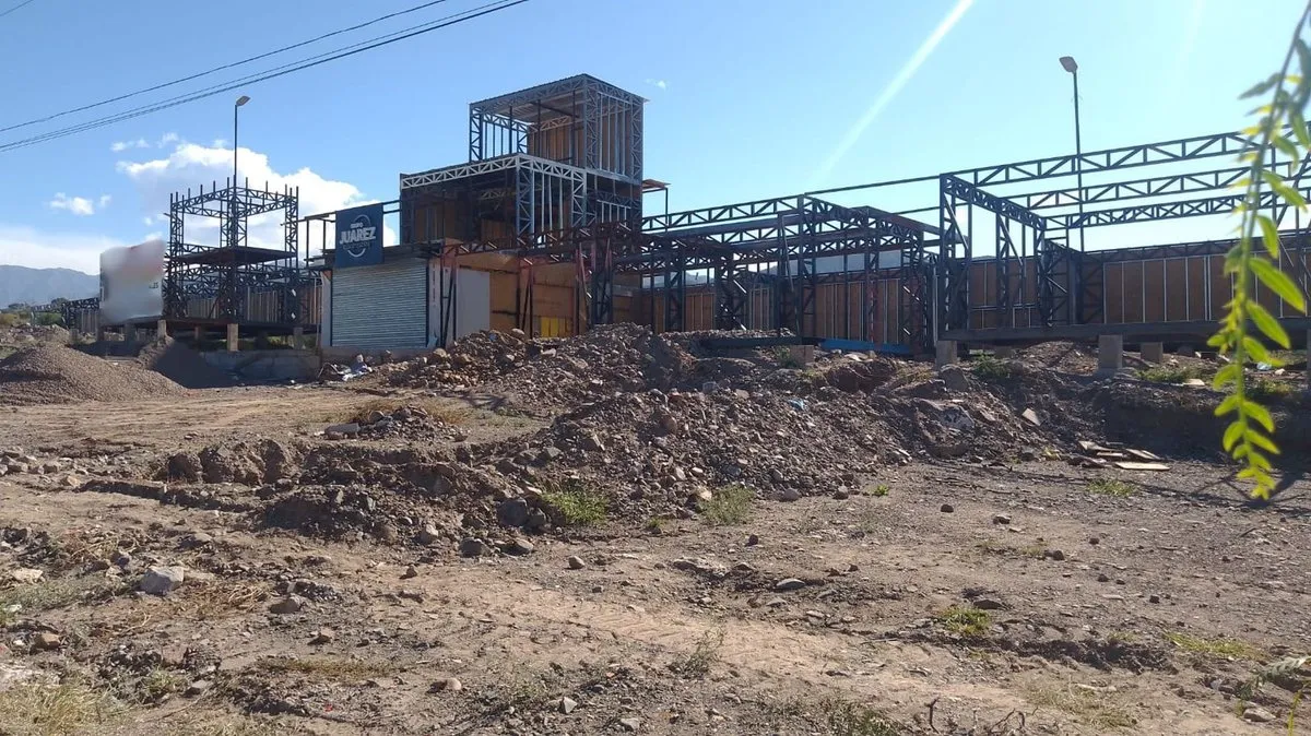 Local Comercial en Av. Regalado Olguin 0