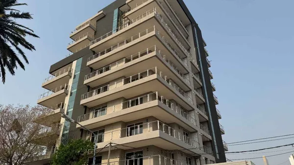 Departamento en Hipólito Yrigoyen 600