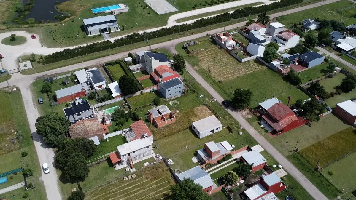 Lote en Hernandarias y Américo Vespucio S/N