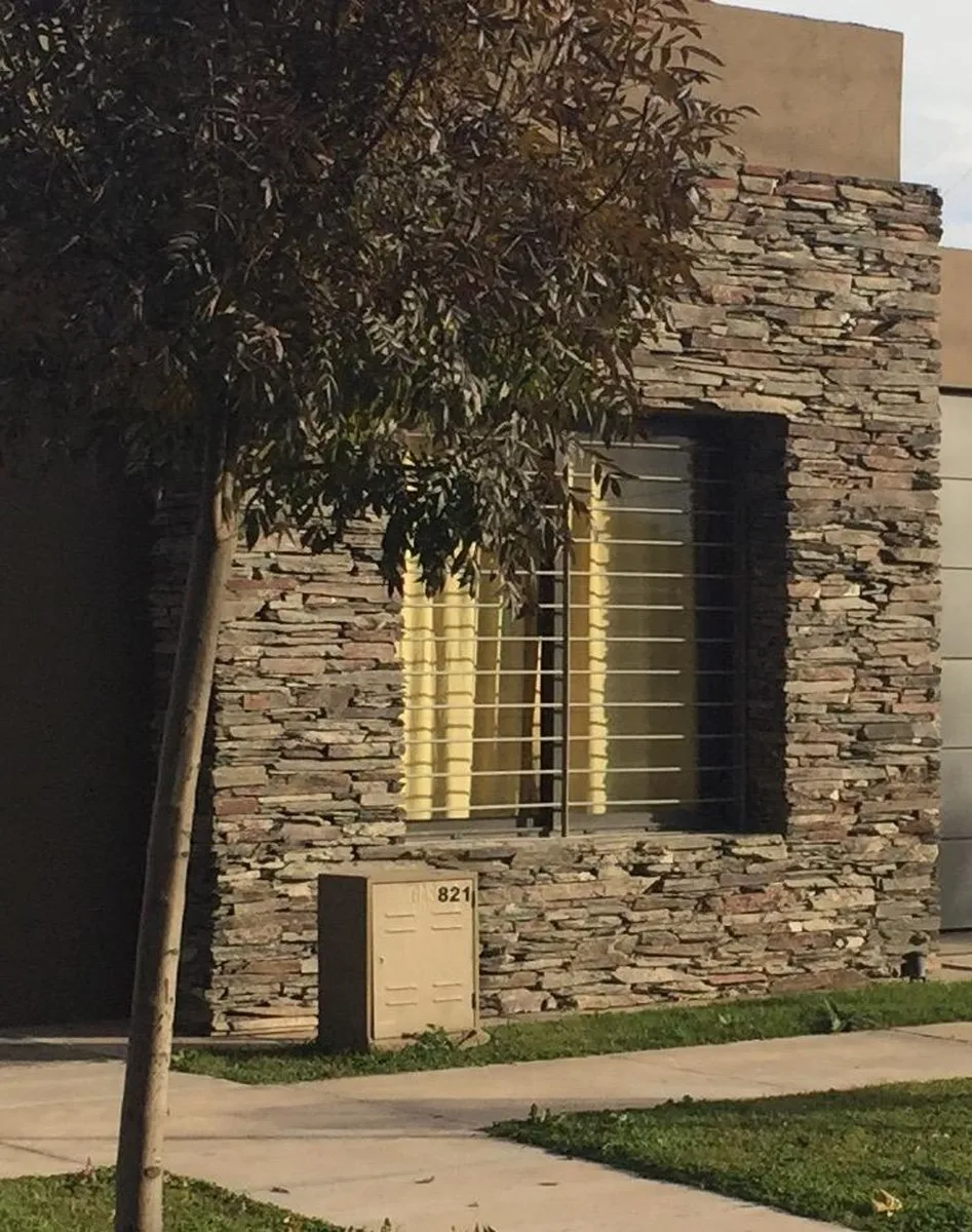 Casa en Sarmiento S\n 100