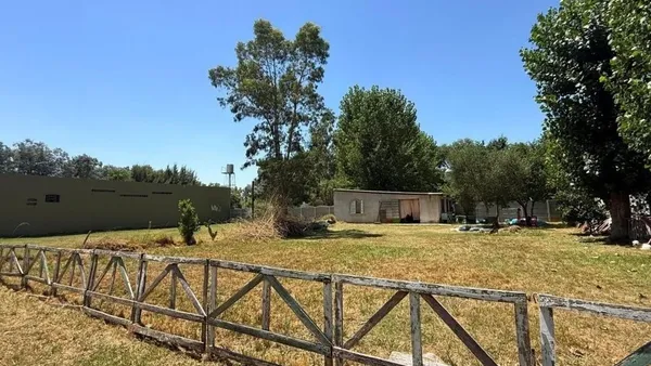 Casa en Onas Barrio Las Acacias 300