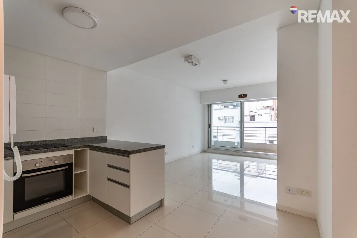Departamento en Avenida Juan Bautista Alberdi 800