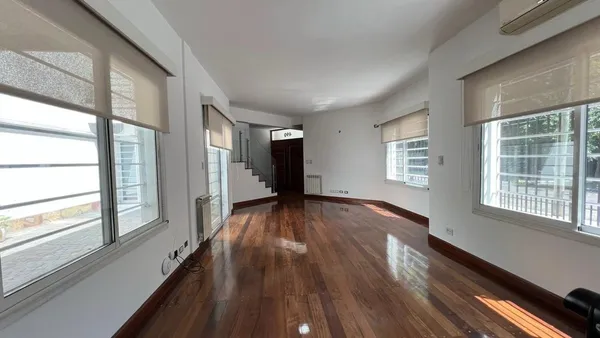Casa en Rodríguez Peña 400